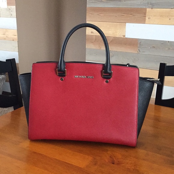 Handbags - Michael Kors Large Selma